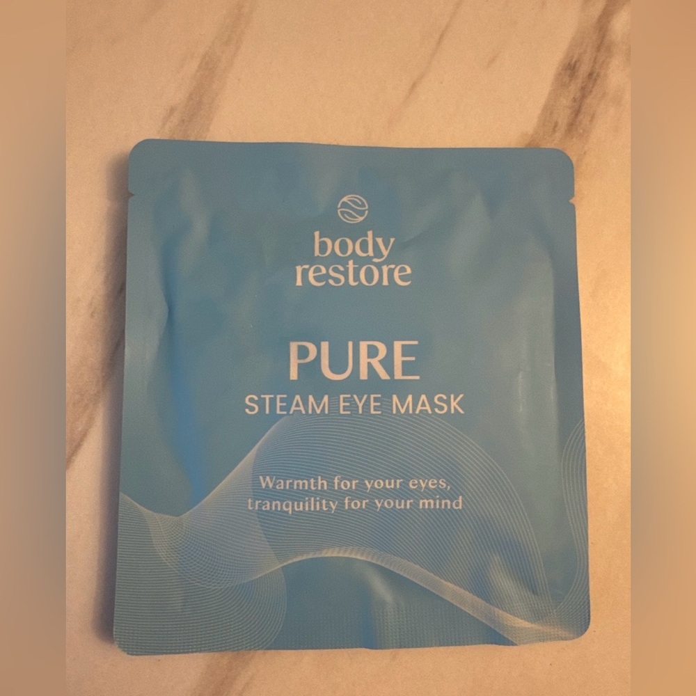 NWT Pure Steam Eye Mask - Blue